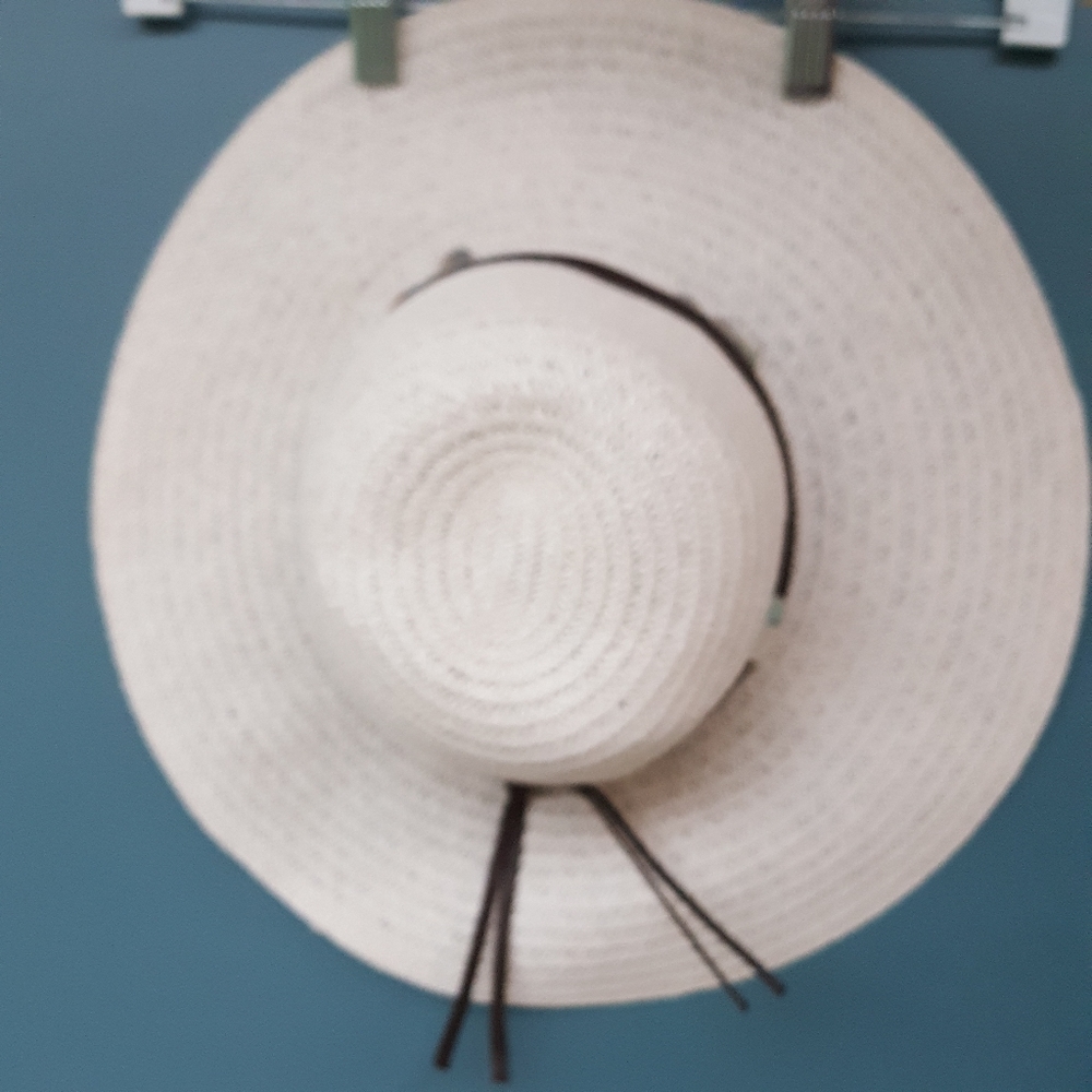 OFF WHITE COLUMBINO BOHO WITH ABALONE DRIP RAFIA PAPER TREE FLOPPY SUMMER HAT - Picture 1 of 9